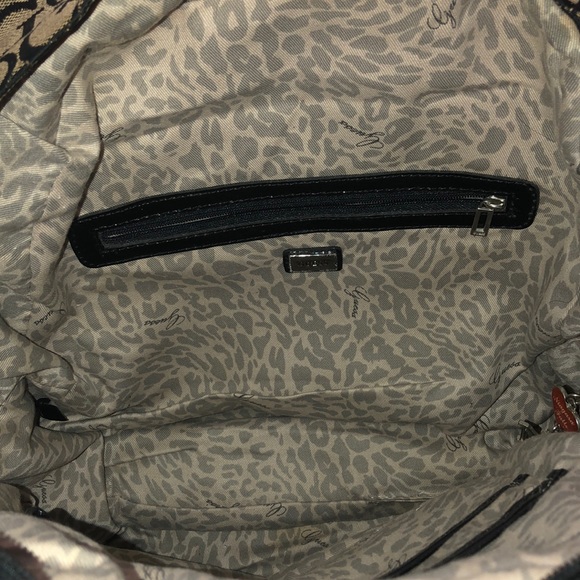 Guess backpack - Picture 3 of 4